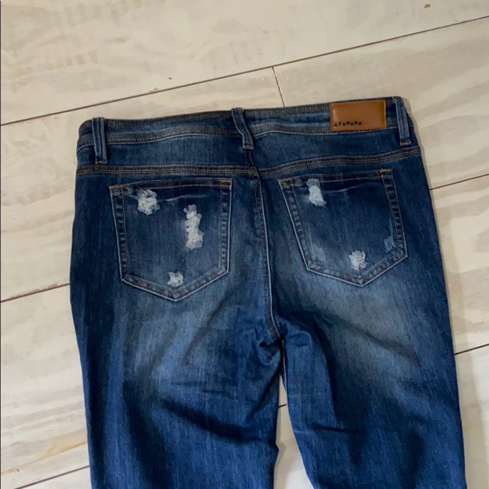 👖 EUC Ripped Jeans 👖 - Picture 4 of 5